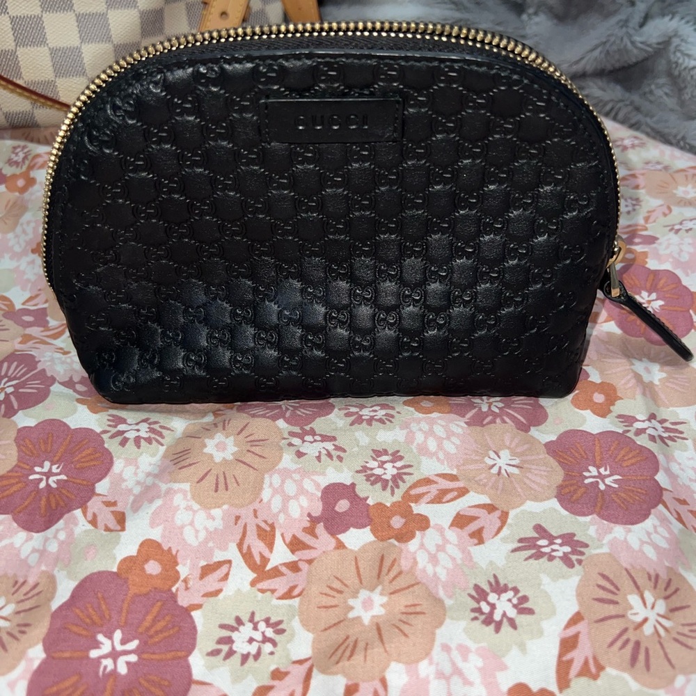 Gucci Black Leather cosmetic bag
